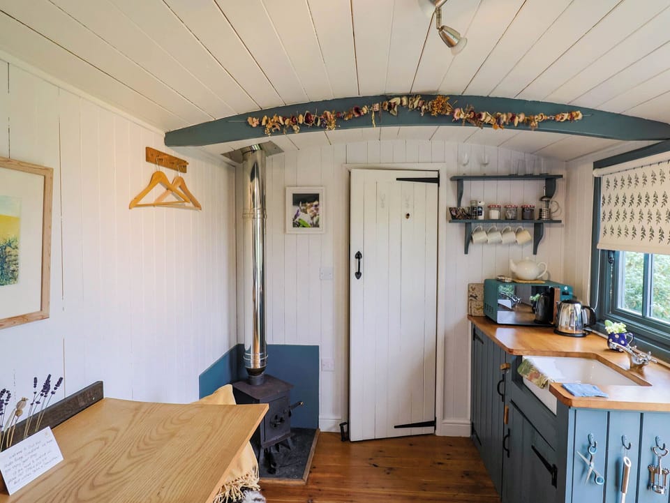 Fridge, toaster, cookware/dishes/utensils