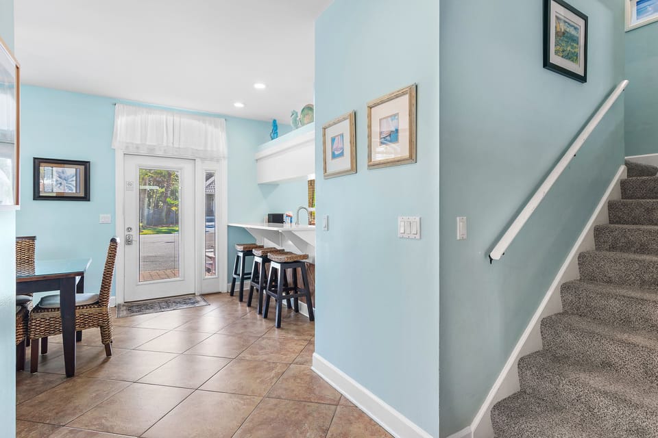 Spacious kitchen and dining area