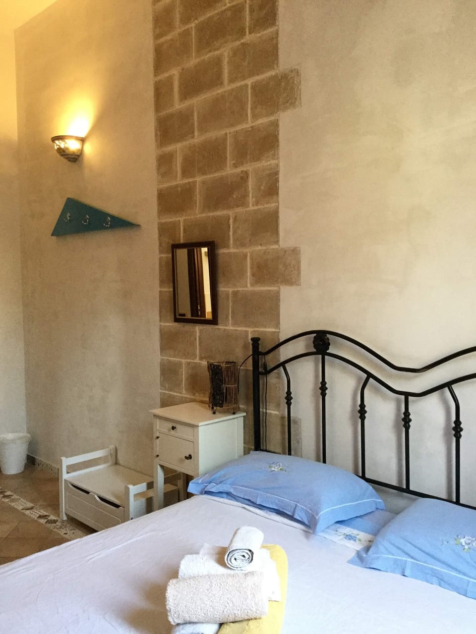 Traditional Room, 1 Bedroom | Premium bedding, desk, free WiFi, bed sheets