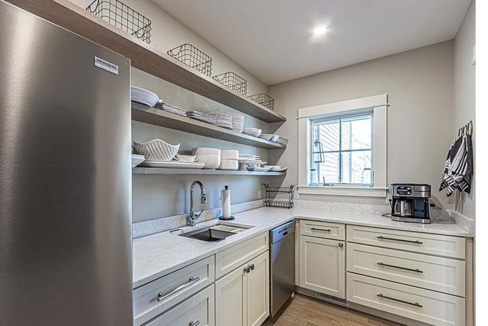 Pantry/Scullery 
extra fridge, sink and dw