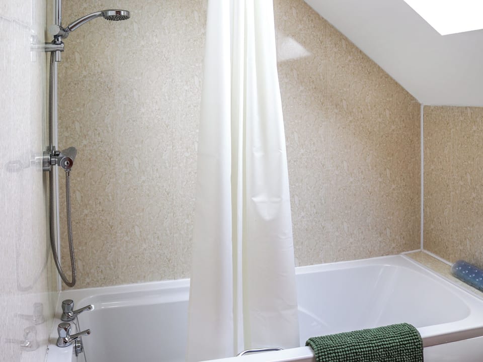 Bathroom | Teifi Cottage - Ffynnongrech Farm Cottages, Talley, near Llandeilo