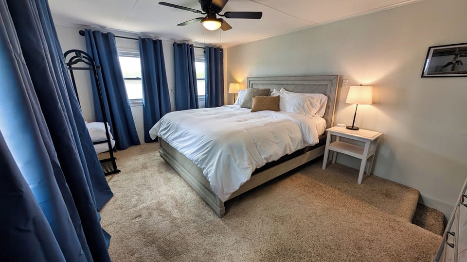 Bedroom - King Bed