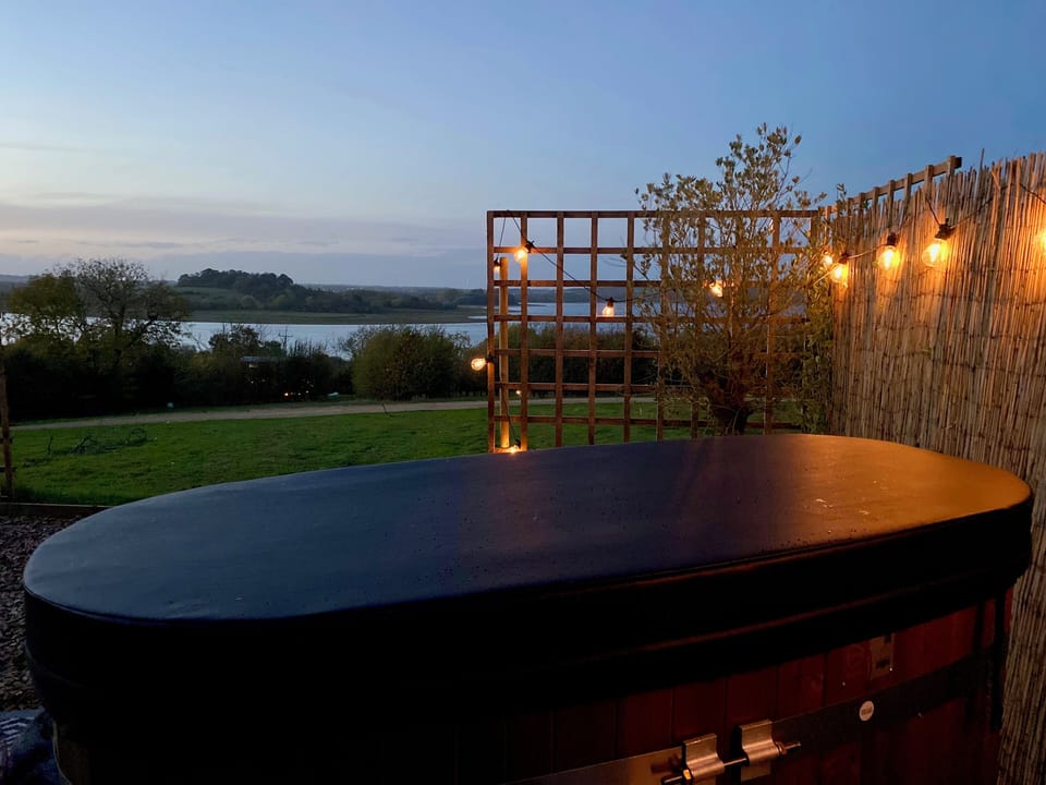 Deluxe Cabin, Lake View | Terrace/patio