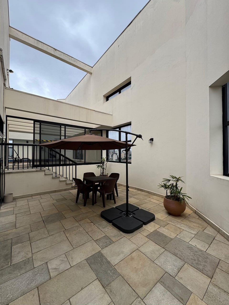 Apartment | Outdoor dining