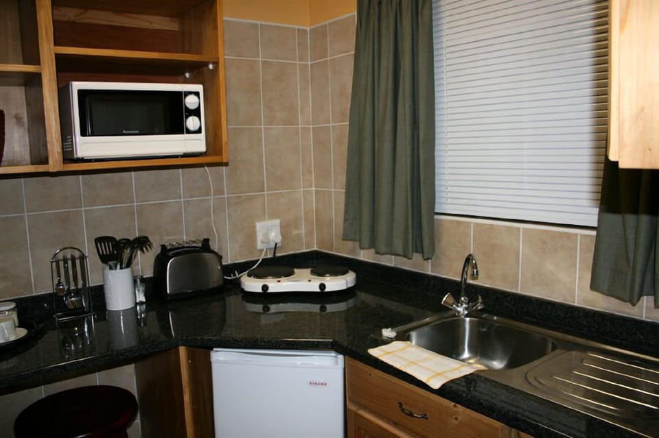 DView Accommodation | Private kitchenette | Coffee/tea maker