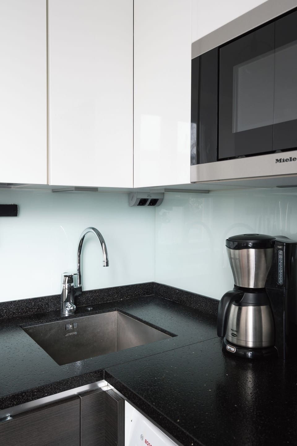 Modern and Renovated 1BR Apt in City Center | Private kitchen | Coffee/tea maker, full-size fridge, microwave, oven