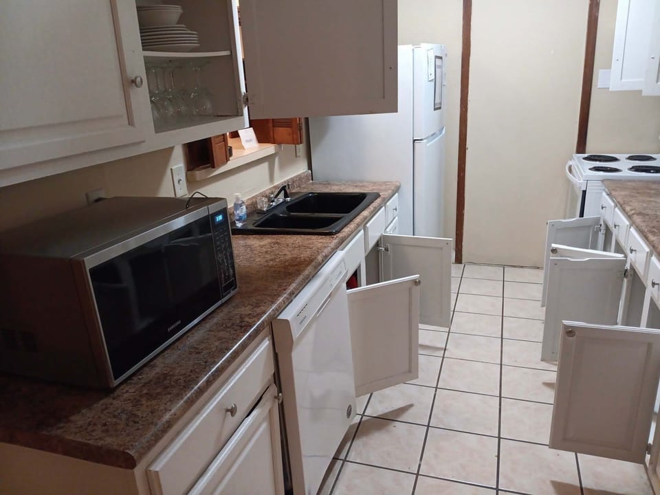 Recent photo taken by our cleaning team, ensuring you see the home how it truly is.