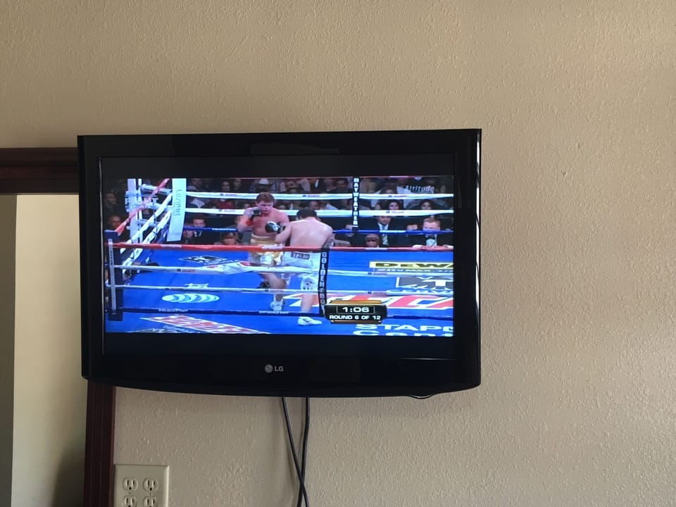 2 Double Beds (Non-Smoking) | Free WiFi