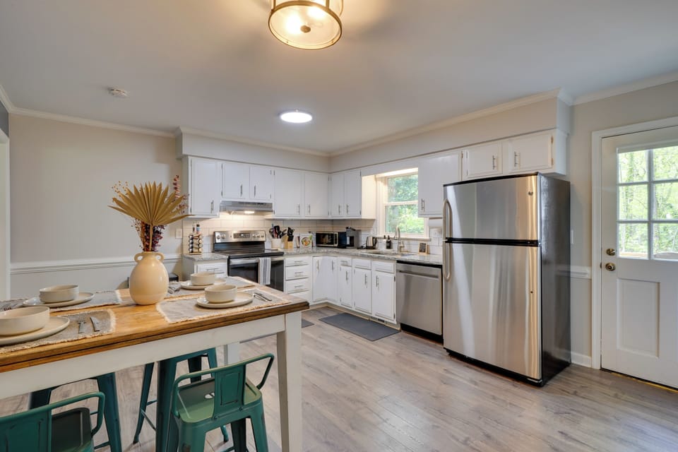 Kitchen | Drip & Keurig Coffee Maker | Dishwasher | 1st Floor