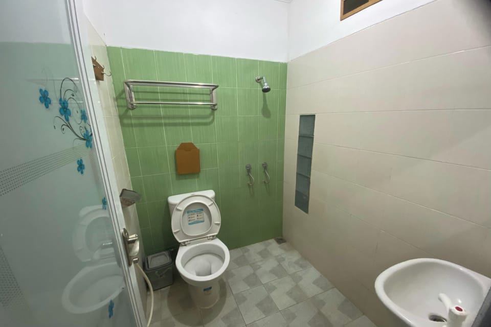 Standard Room | Bathroom | Towels