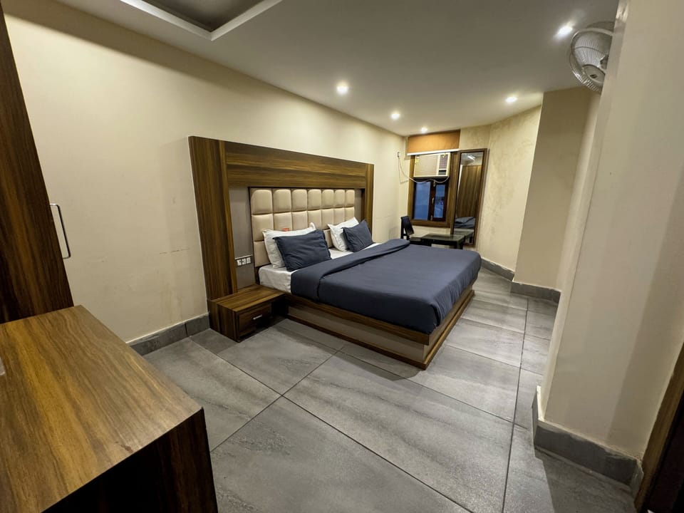 Deluxe Double Room | Free WiFi