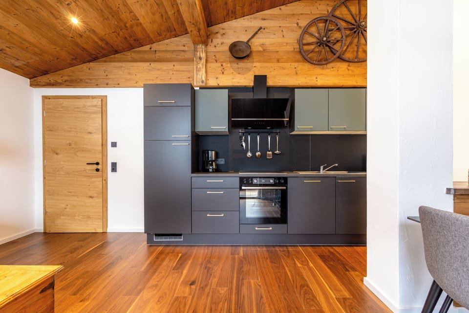 Comfort Apartment, 1 Bedroom, Balcony, Mountain View | Private kitchen | Coffee/tea maker, electric kettle, highchair