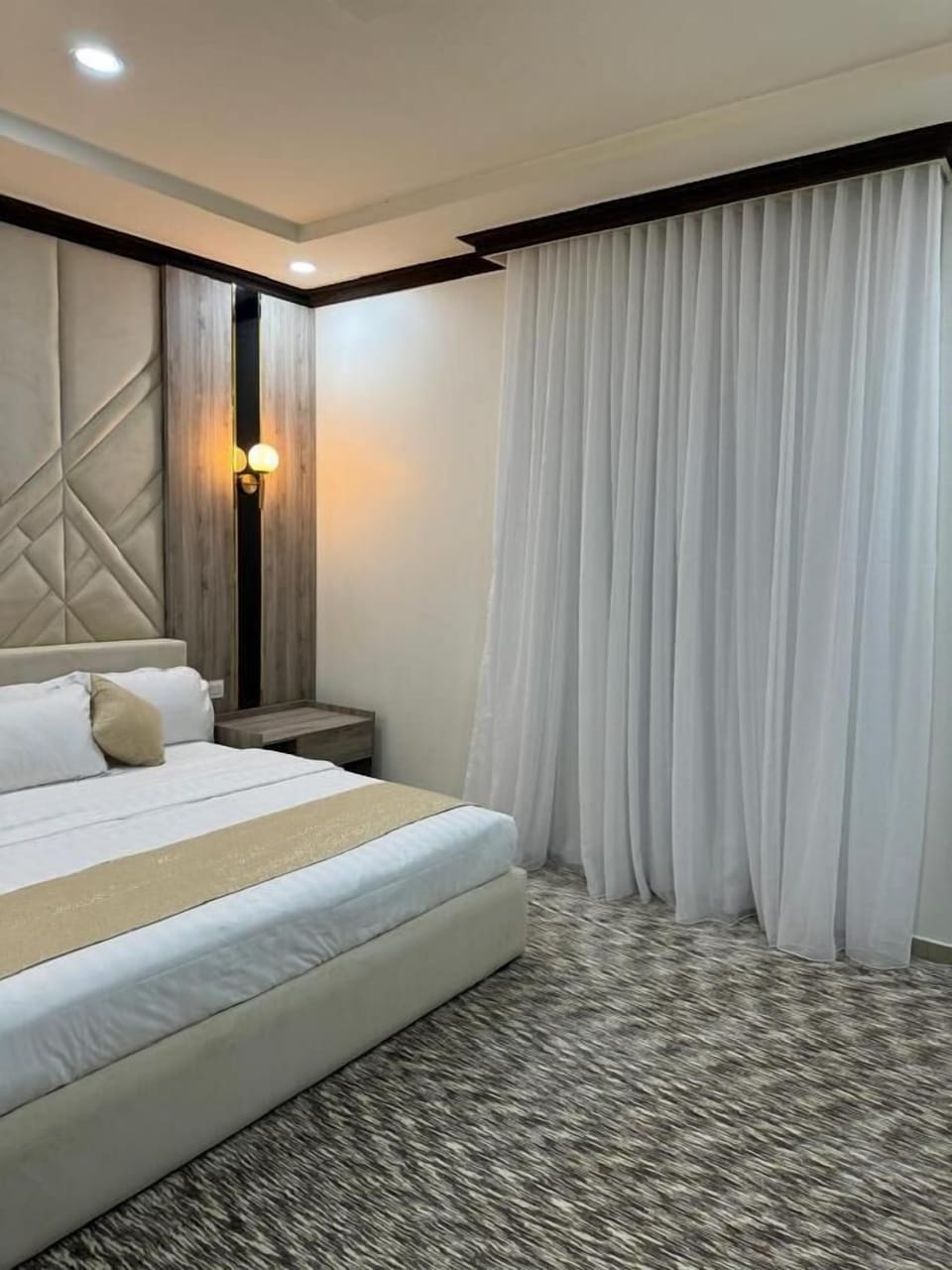 Double or Twin Room | Free WiFi