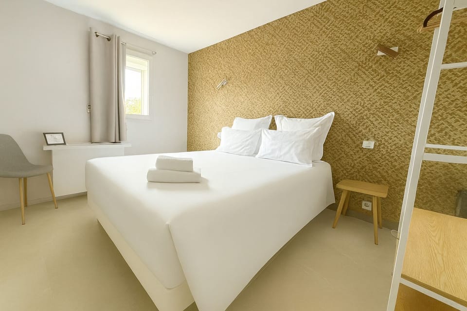 Double Room | Free WiFi