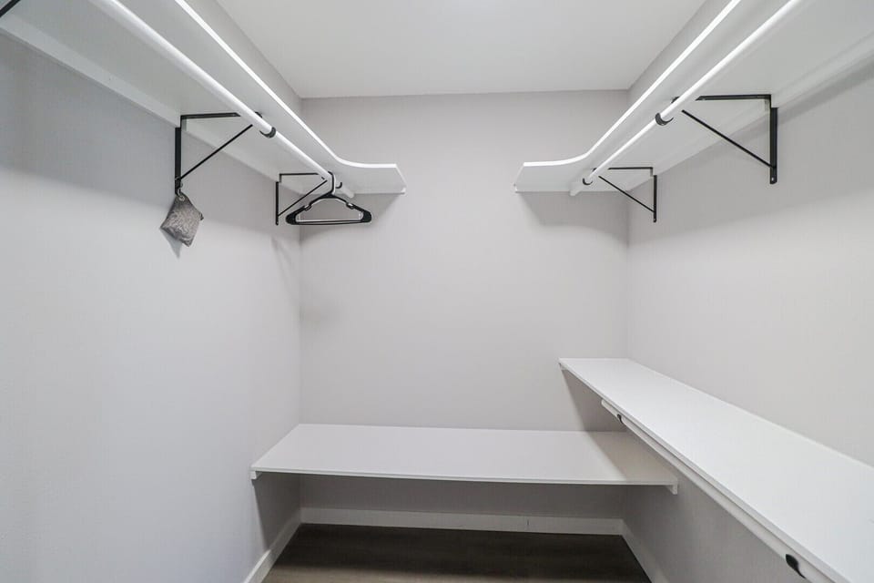 St. Augustine Beach Rentals Primary Closet