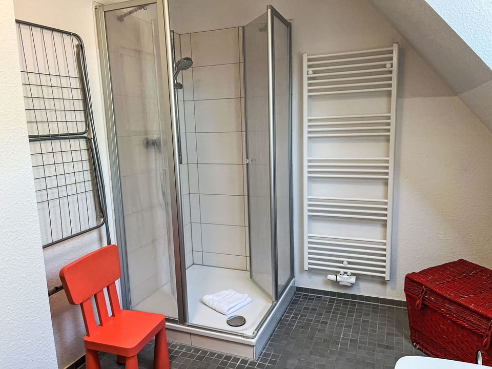 Flooring, Floor, Plumbing Fixture, Room, Bathroom, Tile, Plumbing, Shower Door, Hardwood