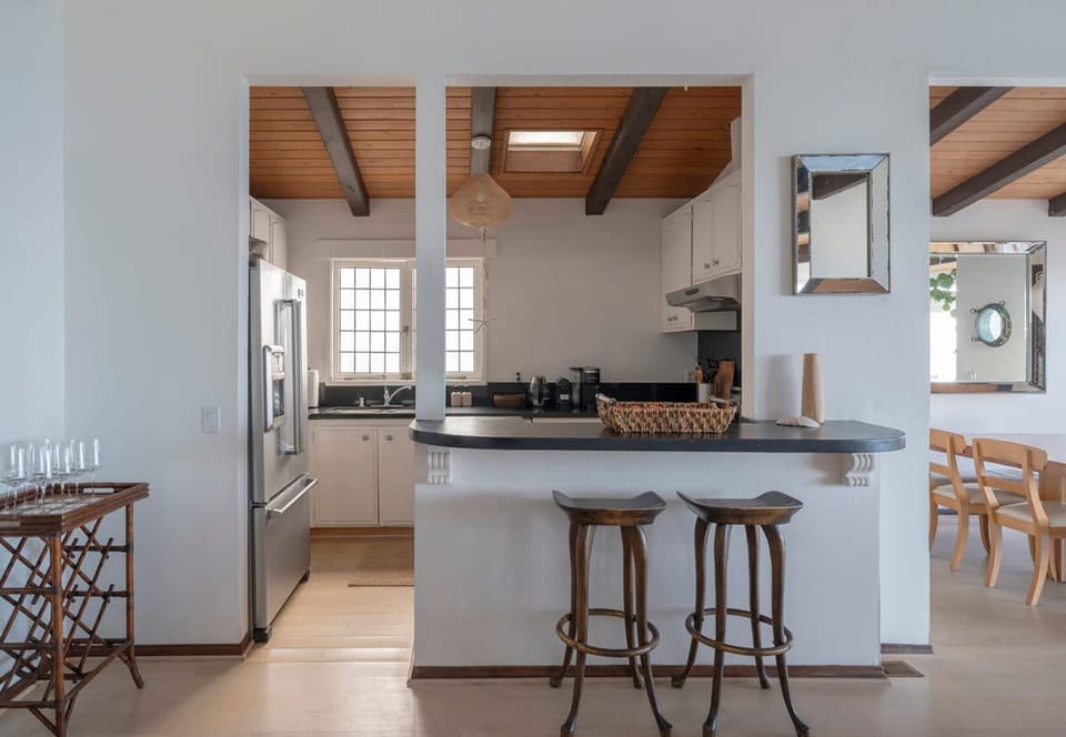 House | 4 bedrooms, high-speed internet