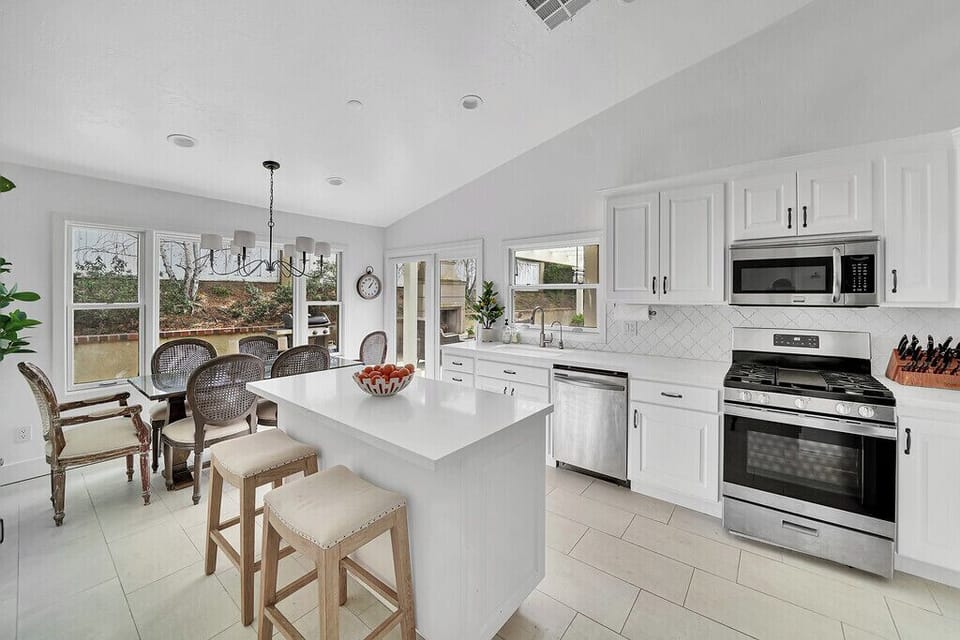 Kitchen with 5 burner gas stove