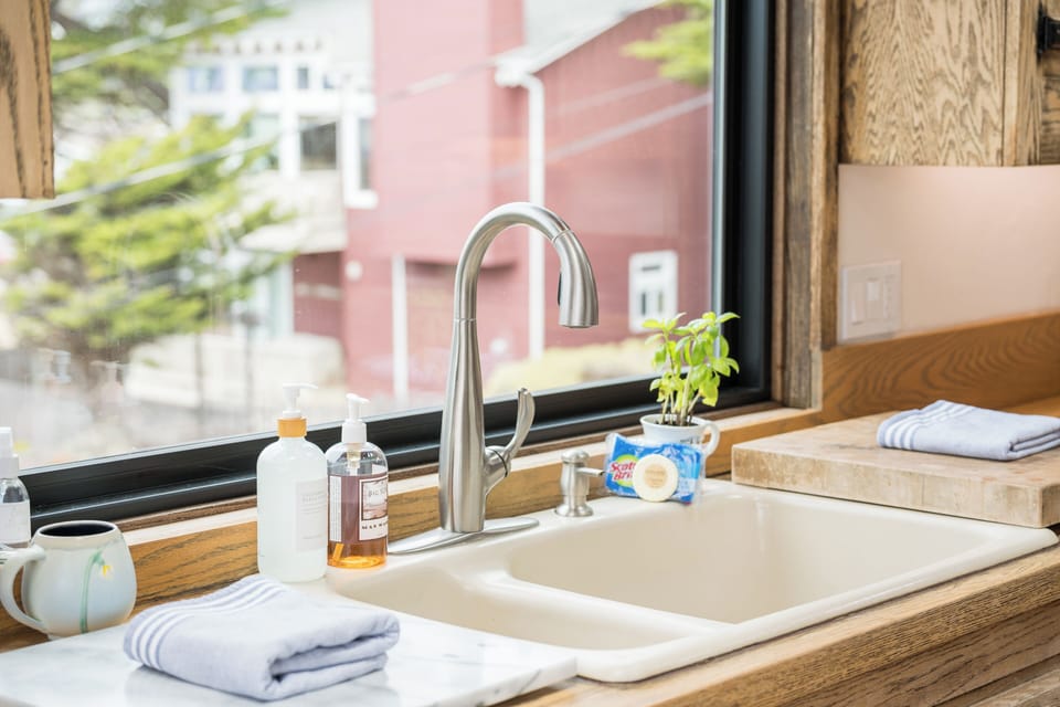 Kitchen Sink