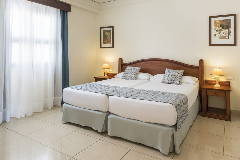 Blackout drapes, WiFi (free), bed sheets