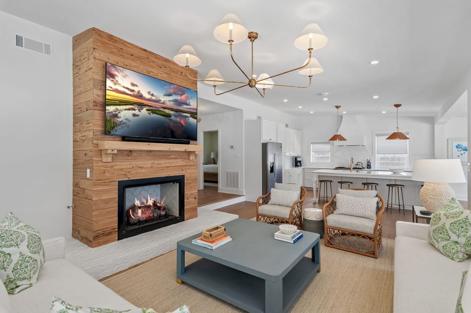 The Jackson House - Seagrove - Open Space Living/Dining/Kitchen Area
