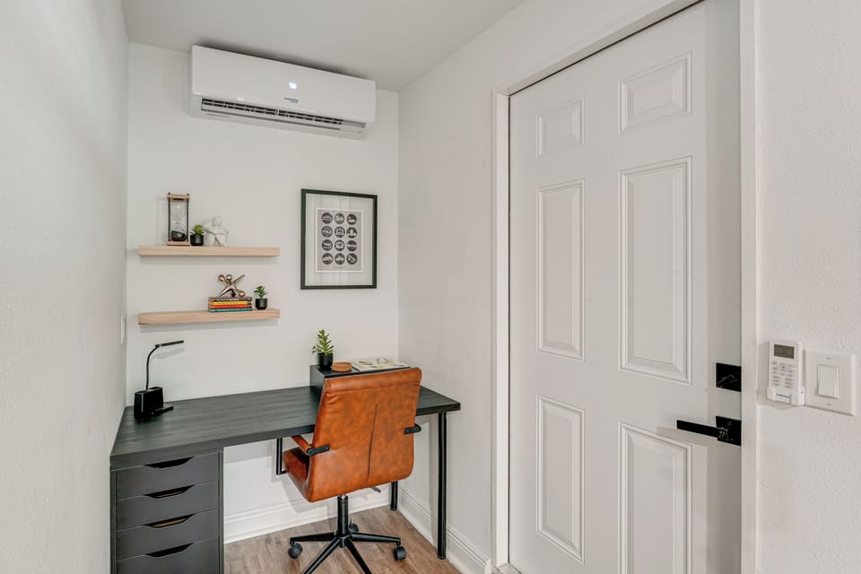 Apartment (0 Bedroom) | Interior