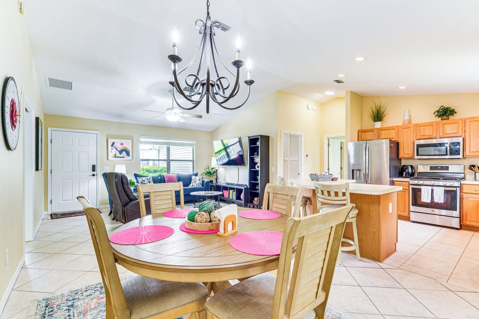 House (3 Bedrooms) | Interior
