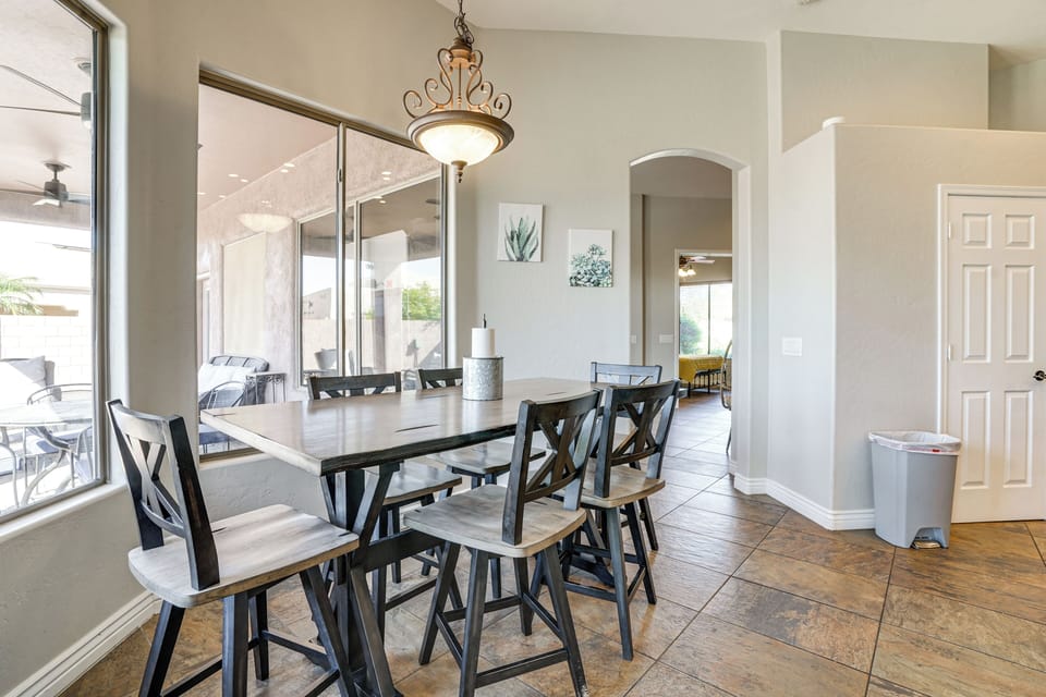 House (5 Bedrooms) | Interior