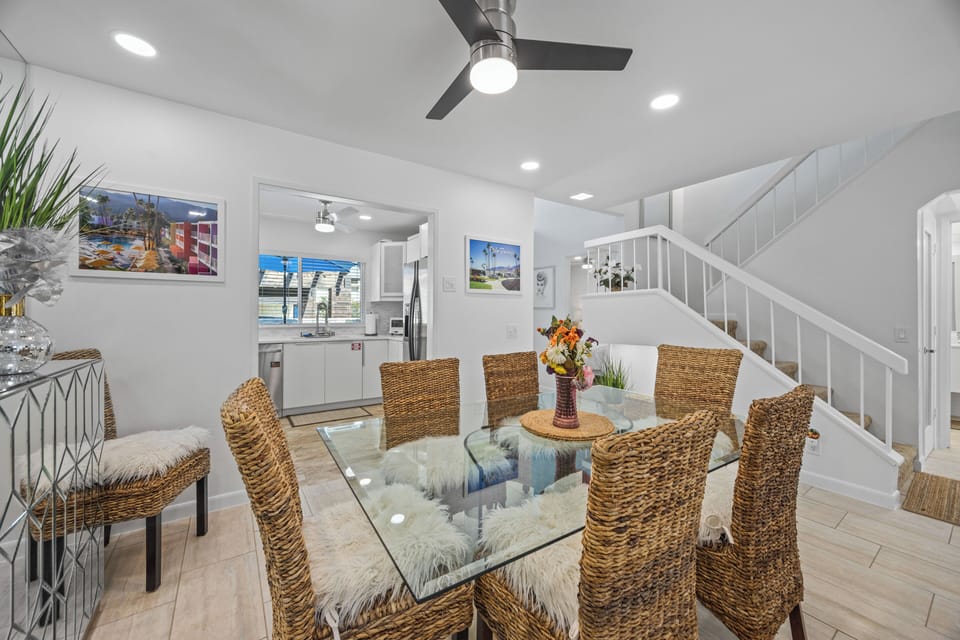 K0265 - Dining Area