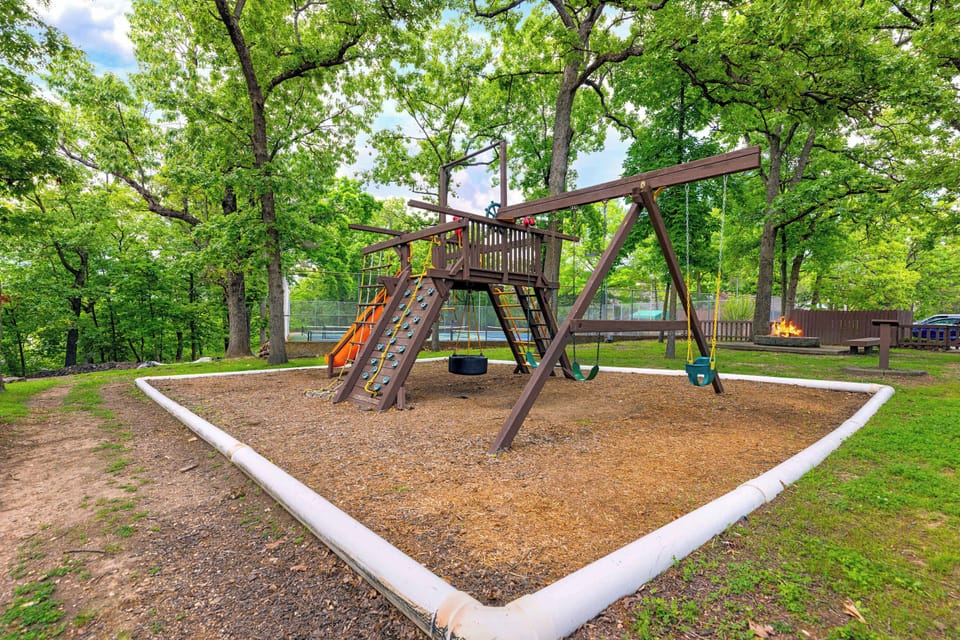 Ozark Escape - Enjoy Resort-style Fun Apartment in Lake of the Ozarks