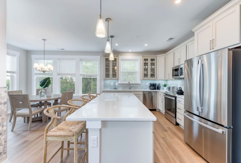 Deluxe Apartment, Balcony | Private kitchen