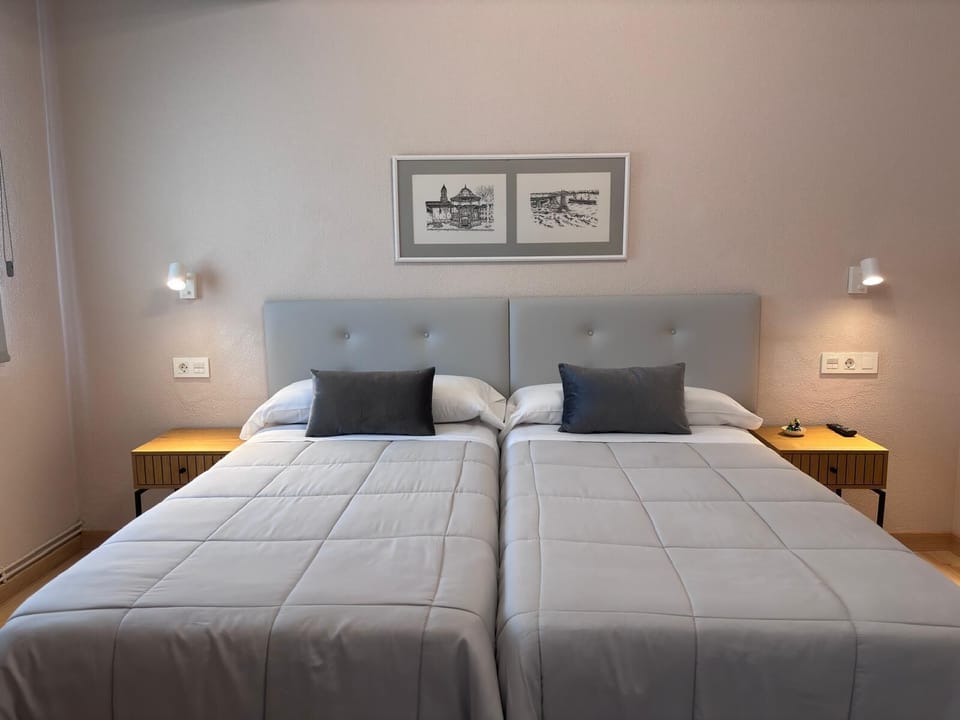 Standard Double or Twin Room | Desk, laptop workspace, free cribs/infant beds, free WiFi