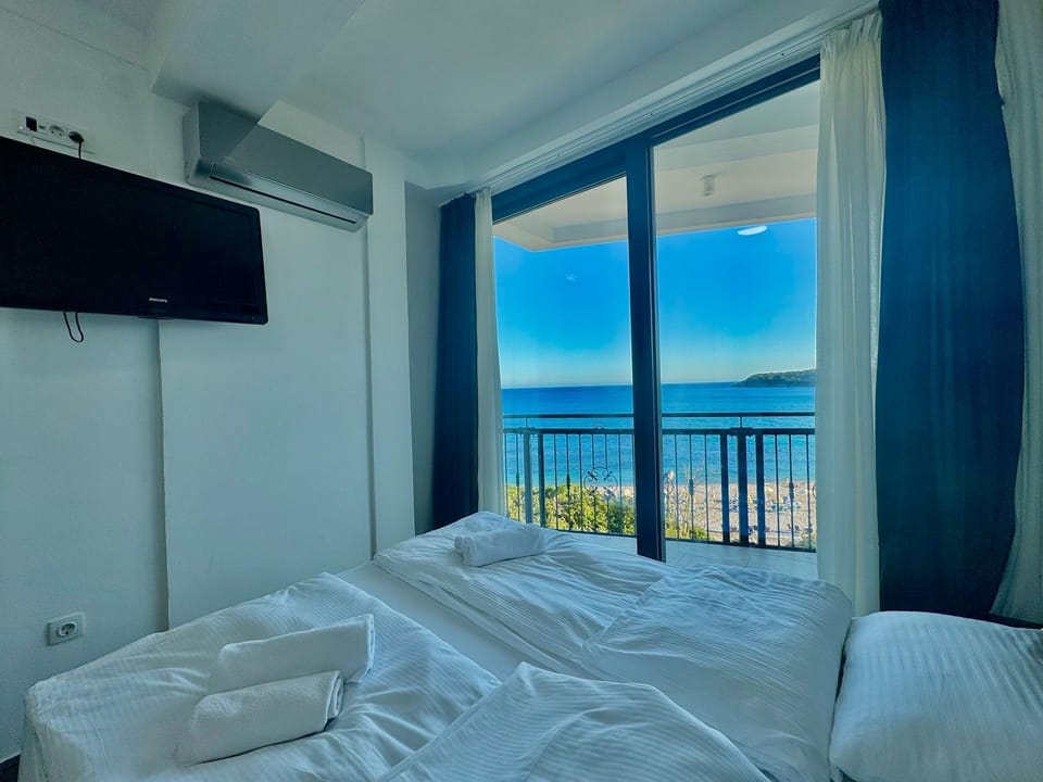 Economy Apartment, Balcony, Sea View | Soundproofing, free WiFi