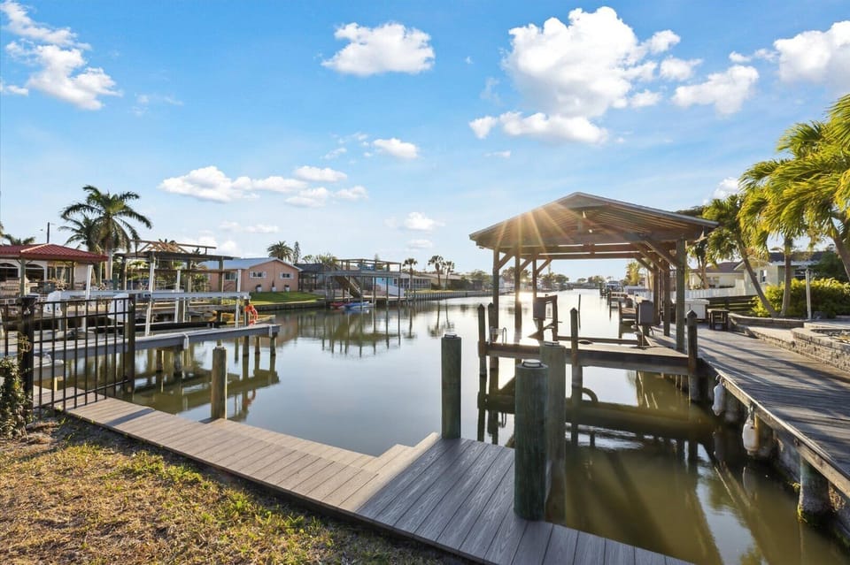 Dock