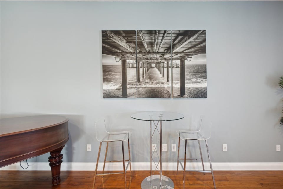 Villa (4 Bedrooms) | Dining room