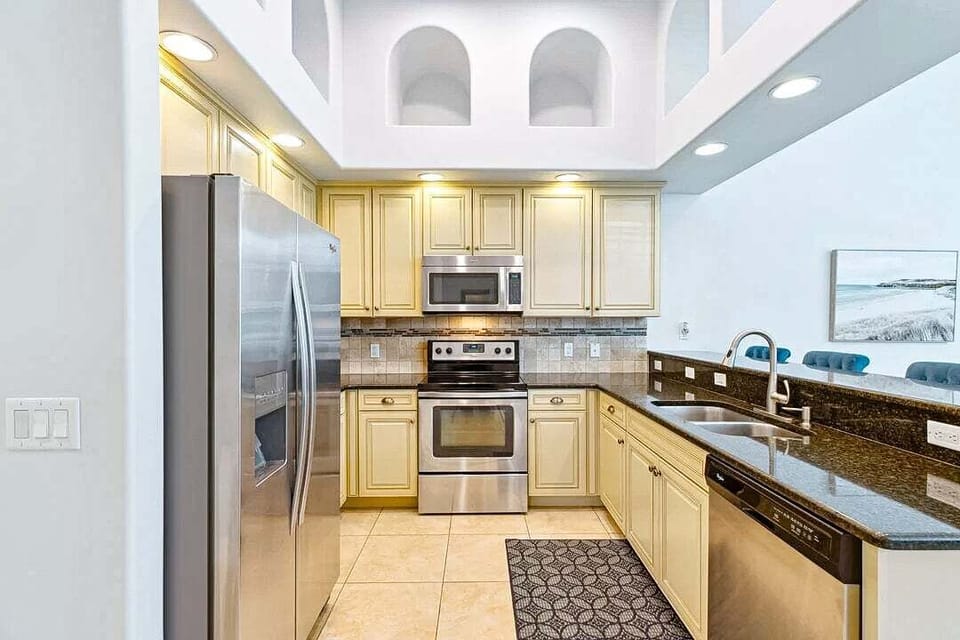 Villa (3 Bedrooms) | Private kitchen | Fridge, microwave, oven, stovetop