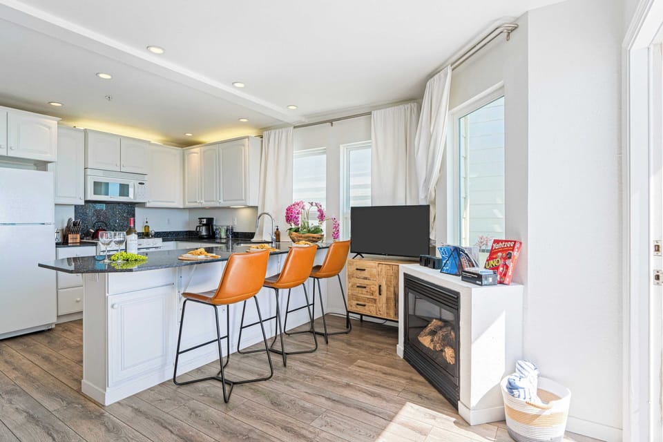 House (2 Bedrooms) | Front of property