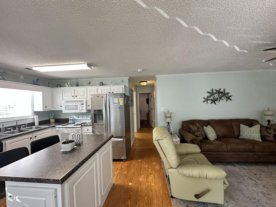 Kitchen/Family Room