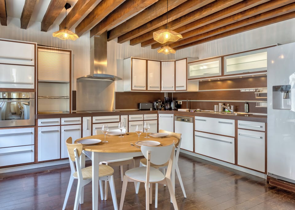 Cuisine aménagée et équipée