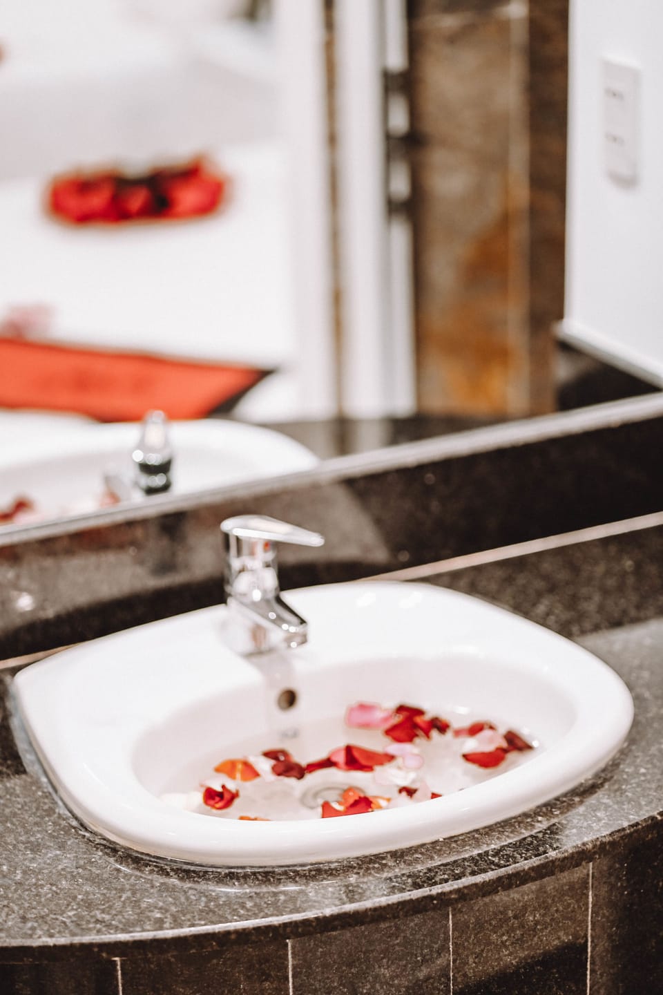 Superior Double Room, 1 Double Bed | Bathroom | Shower, free toiletries, hair dryer, slippers