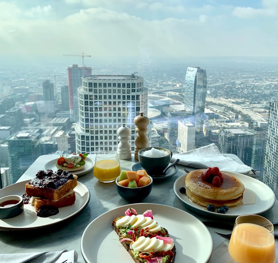 2 restaurants; breakfast, lunch, dinner, and brunch served