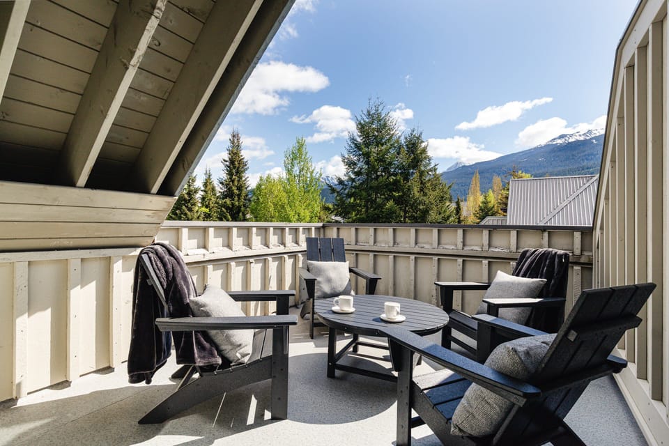 Private Patio off the main bedroom - Enjoy the afternoon sun with your favorite après beverage.