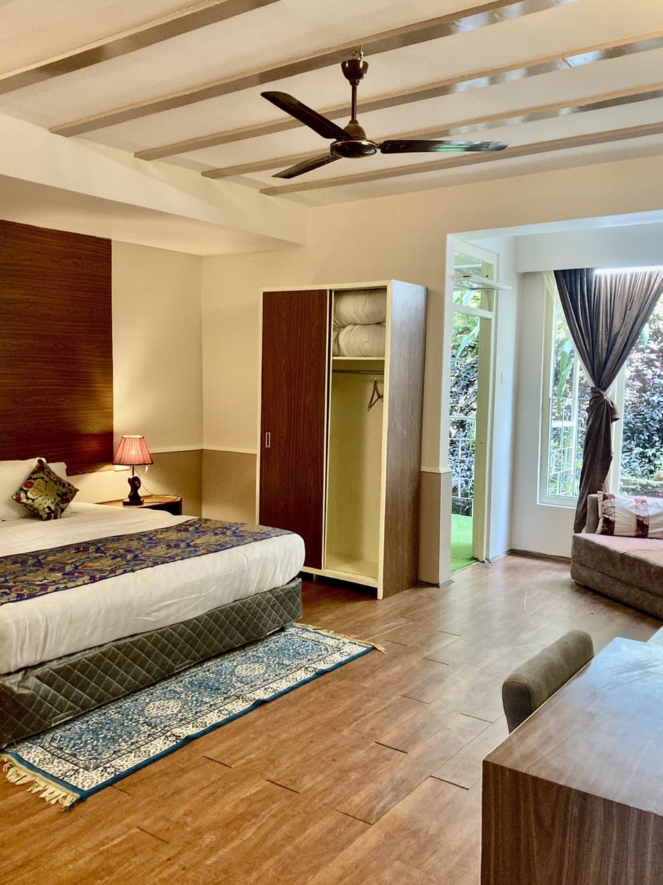 Superior Room, 1 King Bed with Sofa bed, Balcony, Valley View | Premium bedding, down comforters, desk, laptop workspace
