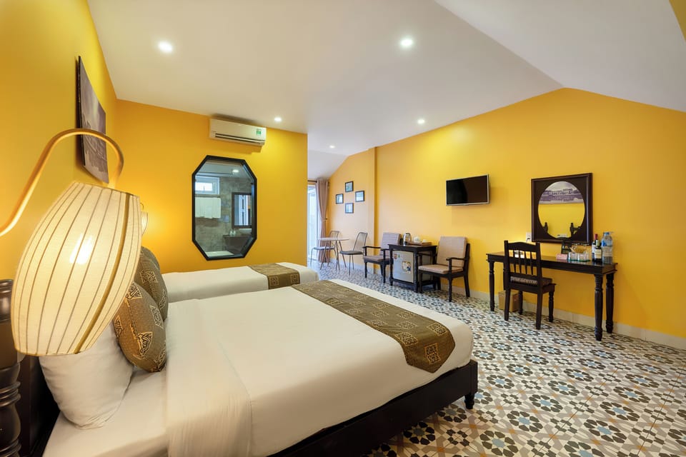 Luxury Triple Room | In-room safe, desk, laptop workspace, soundproofing