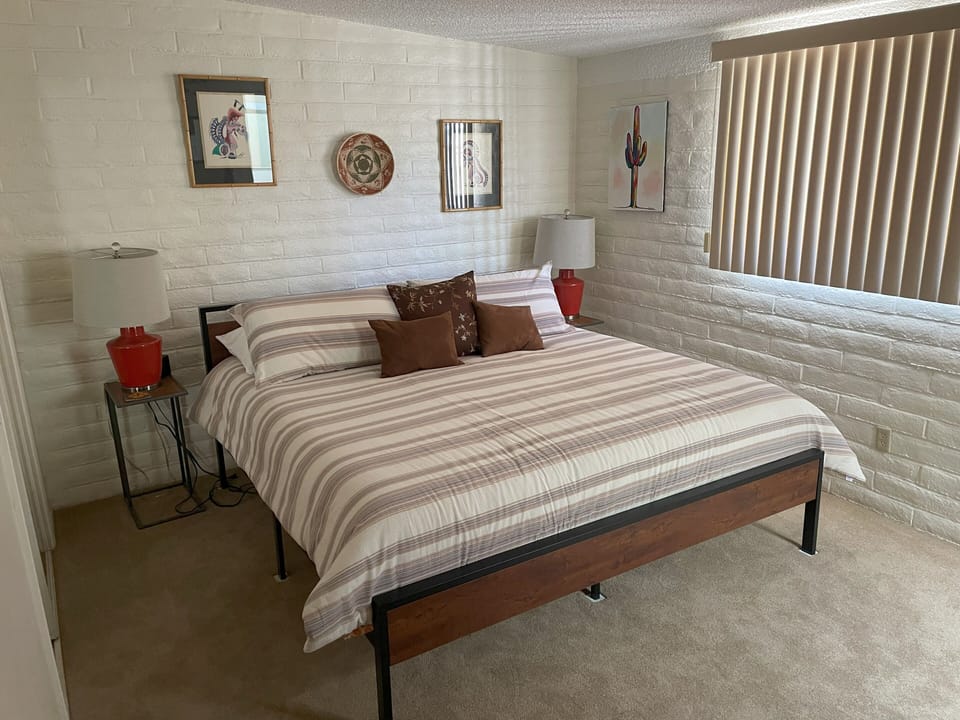Master bedroom - King size bed