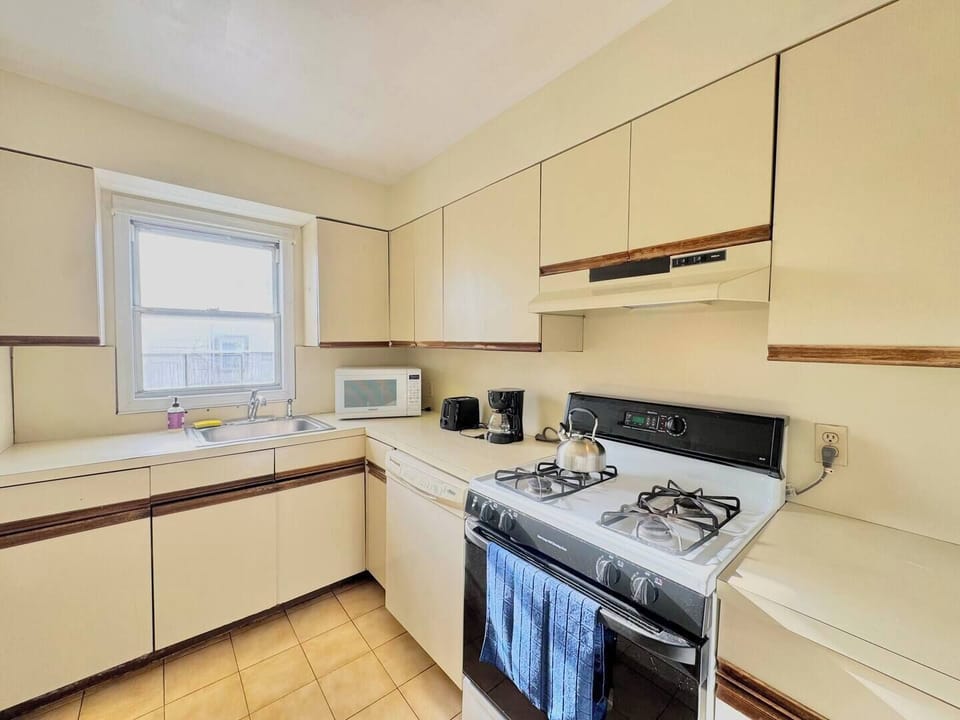 Fully equipped kitchen for easy meals
