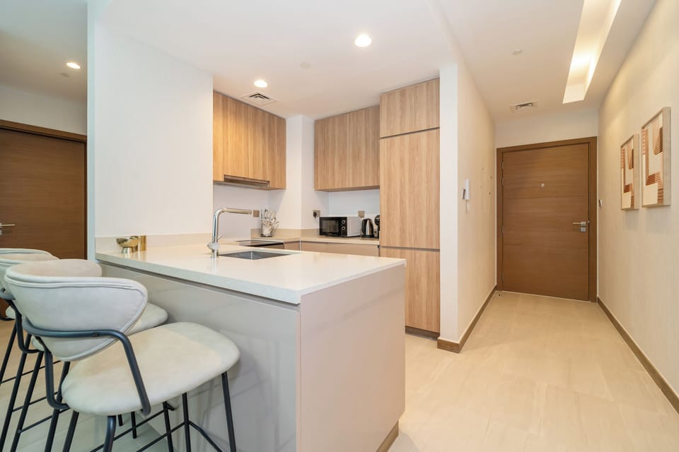 Apartment, Balcony, City View | Private kitchen | Espresso maker, electric kettle