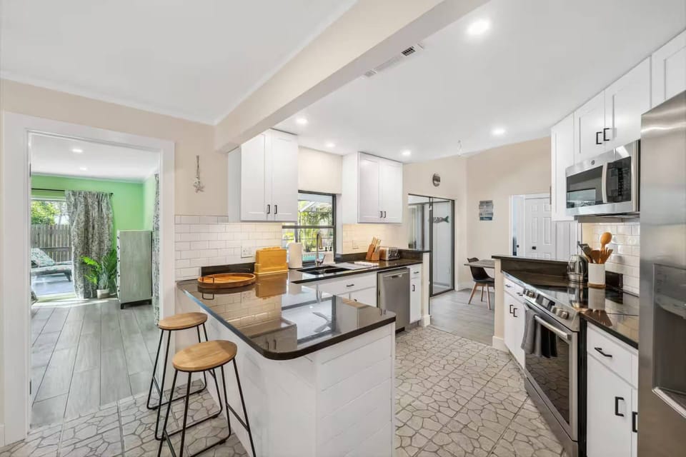 Whip up meals —this kitchen has you covered.