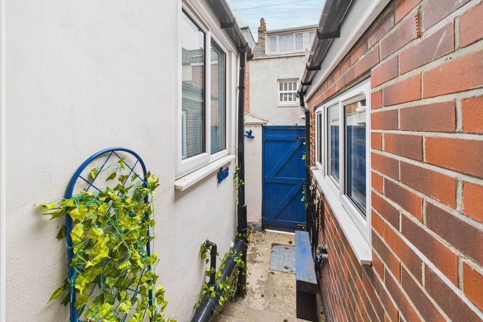 House, Accessible | 3 bedrooms, desk