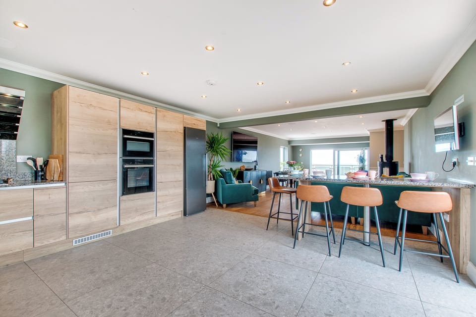 Breakfast Bar